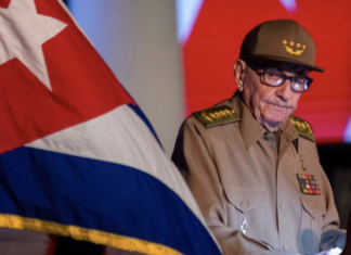 Estados Unidos anuncia cargos contra el exlíder cubano Raúl Castro por el derribo de un avión en 1996.