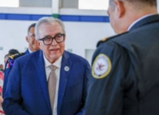 “Con la frente en alto no dejaré de luchar”: Rocha Moya afirma que acudió a declarar a la FGR en Culiacán.