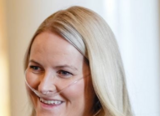 Incluyen a la princesa heredera de Noruega en la lista de espera para un transplante de pulmón.