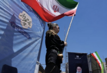Irán reabrirá el estrecho de Ormuz y podrá vender petróleo libremente en virtud de un acuerdo con Estados Unidos, según informaron funcionarios.