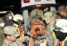 Ejército Mexicano rescata con vida a niño de 9 años entre los escombros en Venezuela.
