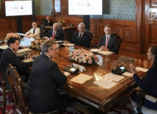 México descarta impacto de los nuevos aranceles de EU en productos del T-MEC.