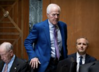Trump dice que podría retirar la nominación de Blanche como fiscal general hasta que Cornyn deje el cargo.