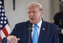 Trump frena ataques contra Irán tras lograr las bases de un acuerdo que contempla abrir el estrecho de Ormuz.