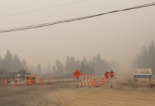Incendios forestales siguen sin ceder en Canadá y obligan a más evacuaciones masivas.