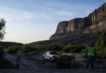 Acorralados por la reacción negativa de Big Bend, los republicanos de Texas actúan con cautela en torno a Trump.