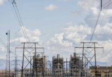 La industria advierte de apagones y problemas económicos si Texas reacciona de forma desproporcionada ante la ira en torno a los centros de datos y las líneas de transmisión.