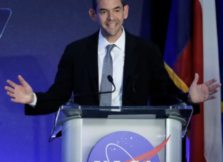 Administrador de la NASA propone reubicar a los centros de datos en la órbita terrestre.