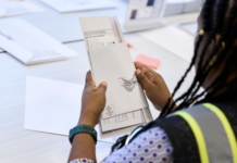 La administración Trump vuelve a apelar ante la Corte Suprema para permitir restricciones al voto por correo.