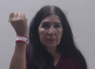SHERIFF ARRESTA A MUJER QUE presuntamente participó en la coordinación de la entrega de narcóticos a una persona recluida en una cárcel estatal de Texas.