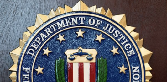 Hackers aseguran haber obtenido datos sensibles tras una presunta violación a página del FBI.