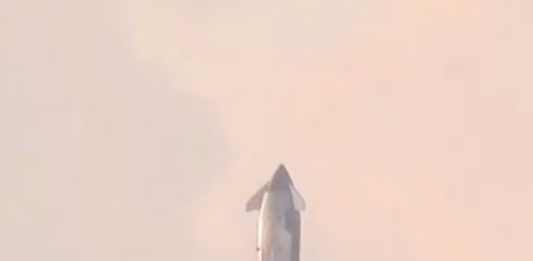 La gigantesca nave espacial Starship de SpaceX se lanza a la órbita por primera vez, pero el vuelo termina antes de tiempo.