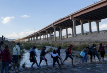 Acusan en EU a mexicanos por tráfico de niños migrantes y darles dulces con THC para sedarlos.