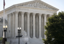 Corte Suprema revisará la detención sin fianza de inmigrantes bajo la política de Trump.