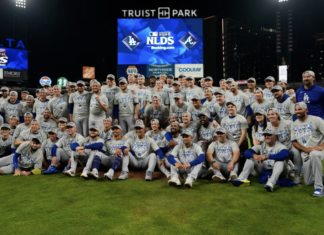 Dodgers avanzan a la Serie de Campeonato al eliminar a Atlanta.