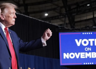 Trump vuelve a prometer $5,000 a los estadounidenses, pero solo 21% cree que cumplirá.