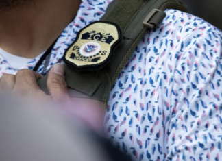 El hombre de Dallas que murió en un centro de detención de ICE en Laredo era residente permanente legal.