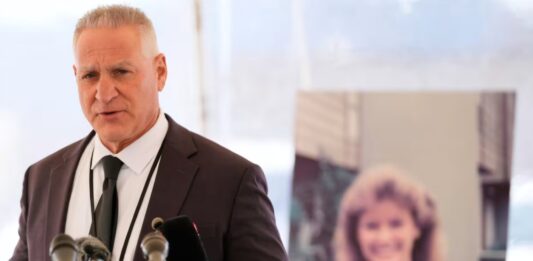 Dimite el jefe de prisiones de Tennessee tras la fallida ejecución de Christa Pike, informa el gobernador.